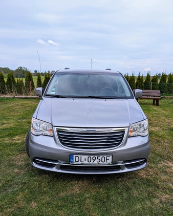 Chrysler Town &amp; Country cena 57000 przebieg: 220000, rok produkcji 2015 z Legnica małe 79